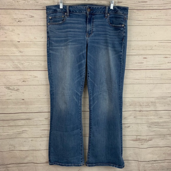American Eagle Outfitters Denim - American Eagle favorite boyfriend jeans stretch
